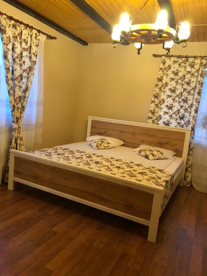 Casa Albert Valea Avrigului Ngoại thất bức ảnh