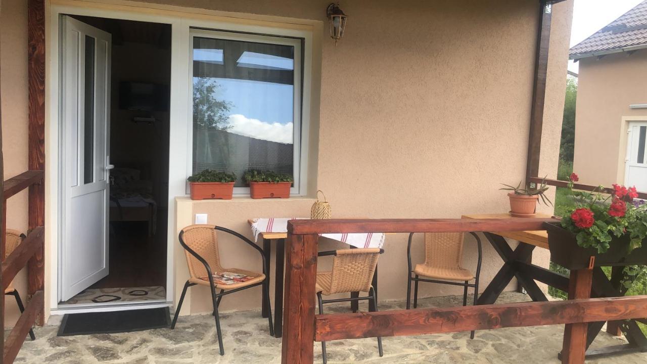 Casa Albert Valea Avrigului Ngoại thất bức ảnh